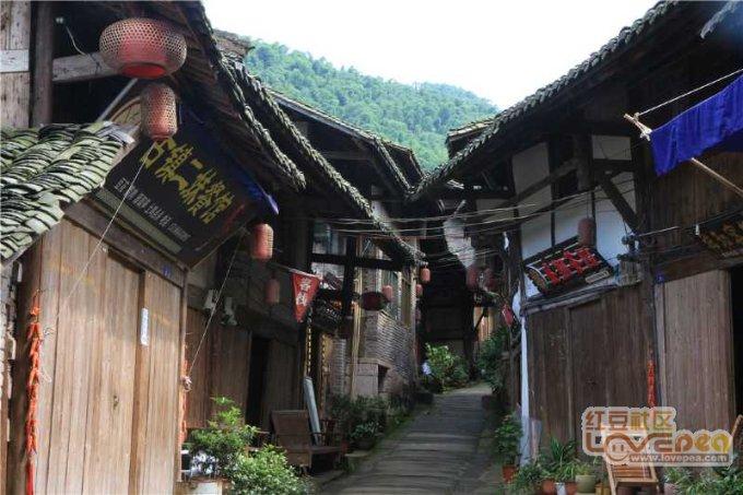 磨刀、送福字……物业“助力”年夜饭“送福”到家
